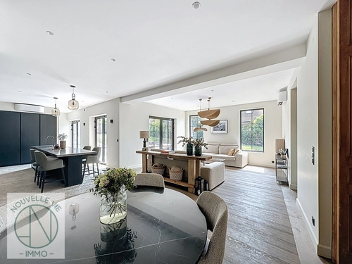 Image d'un maison 8 pièces 235 m² à 1150000€ à bondues (59910)