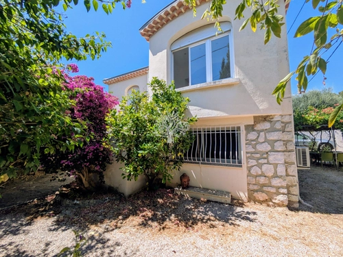 Image d'un maison 7 pièces 132 m² à 1470000€ à sanary-sur-mer (83110)