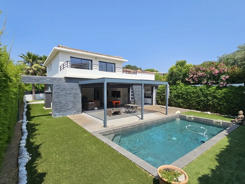 Image d'un maison 4 pièces 162 m² à 1499000€ à sanary-sur-mer (83110)