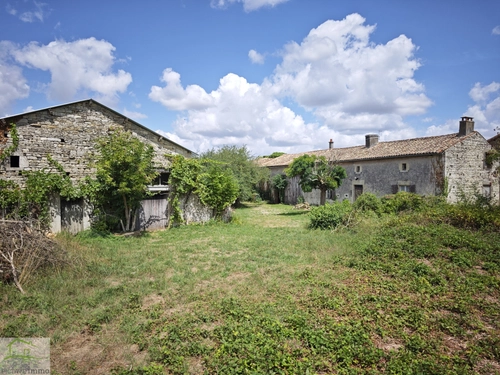 Image d'un maison 4 pièces 152 m² à 50500€ à vanzay (79120)