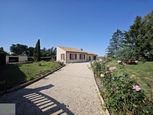 Image d'un maison 5 pièces 100 m² à 181000€ à rom (79120)