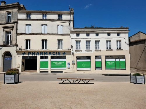 Image d'un appartement 5 pièces 250 m² à 139000€ à châteauneuf-sur-charente (16120)