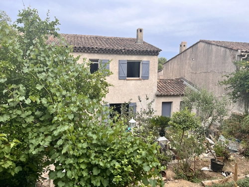 Image d'un maison 6 pièces 130 m² à 724000€ à grimaud (83310)