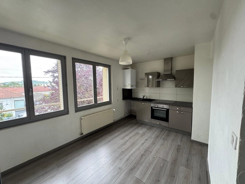 Image d'un appartement 3 pièces 55 m² à 600€ à pont-à-mousson (54700)