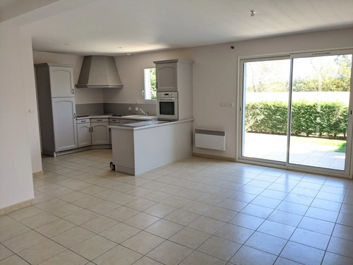 Image d'un maison 4 pièces 84 m² à 1160€ à pollestres (66450)