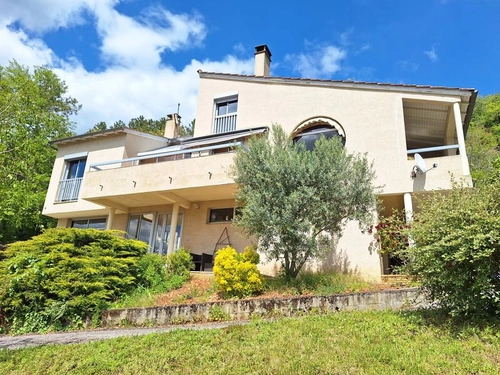 Image d'un maison 6 pièces 153 m² à 436800€ à saint-céré (46400)