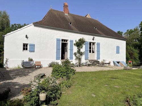 Image d'un maison 5 pièces 121 m² à 275000€ à pierre-de-bresse (71270)