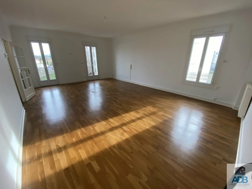 Image d'un appartement 4 pièces 106 m² à 692€ à riorges (42153)