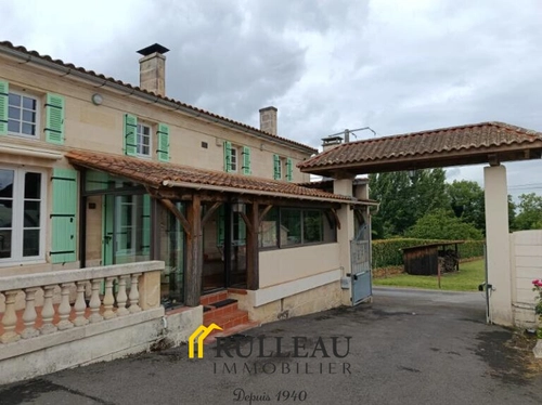 Image d'un maison 9 pièces 151 m² à 477000€ à berson (33390)