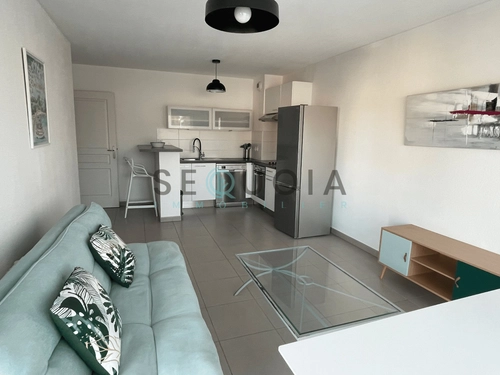 Image d'un appartement meublé 2 pièces 45 m² à 1035€ à antibes (06600)