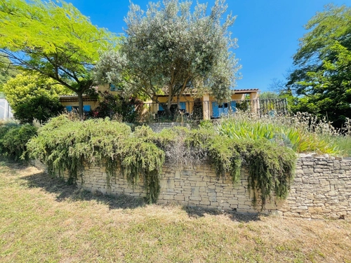 Image d'un maison 7 pièces 150 m² à 750000€ à saint-saturnin-lès-apt (84490)