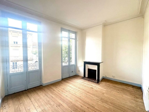 Image d'un appartement 2 pièces 44 m² à 773€ à bordeaux (33200)