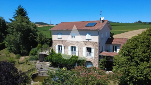 Image d'un maison 7 pièces 185 m² à 525000€ à pomeys (69590)