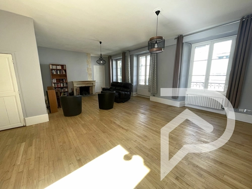 Image d'un maison 7 pièces 203 m² à 399000€ à crépy-en-valois (60800)