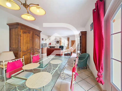 Image d'un maison 9 pièces 220 m² à 410000€ à montélimar (26200)