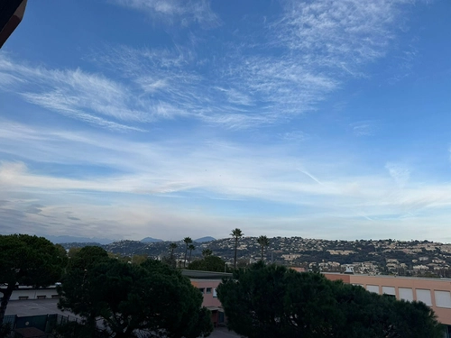 Image d'un appartement 3 pièces 61 m² à 2250000€ à saint-laurent-du-var (06700)