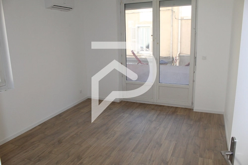 Image d'un appartement 4 pièces 94 m² à 1190€ à bourgoin-jallieu (38300)