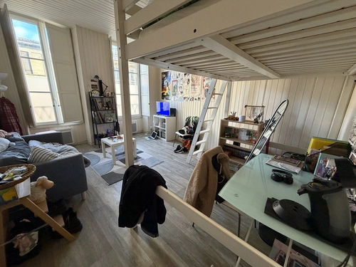 Image d'un appartement 1 pièce 28 m² à 169600€ à bordeaux (33200)