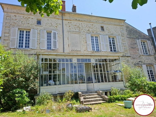 Image d'un maison 10 pièces 350 m² à 393800€ à bruère-allichamps (18200)