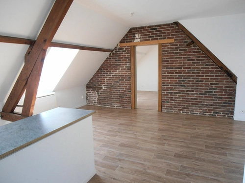 Image d'un appartement 3 pièces 61 m² à 780€ à pont-sainte-maxence (60700)