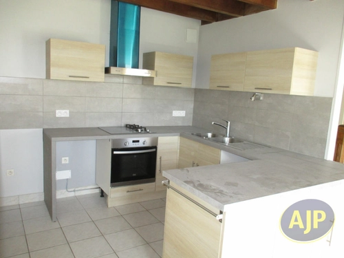 Image d'un maison 4 pièces 101 m² à 644€ à béganne (56350)