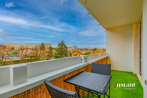 Image d'un appartement meublé 1 pièce 55 m² à 500€ à bron (69500)