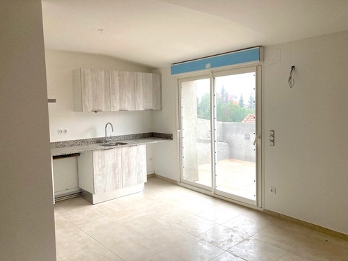 Image d'un appartement 3 pièces 66 m² à 715€ à narbonne (11100)