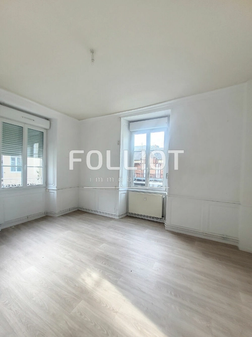 Image d'un appartement 3 pièces 89 m² à 720€ à avranches (50300)