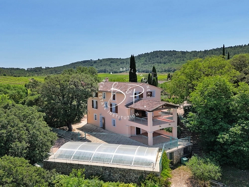 Image d'un maison 5 pièces 135 m² à 750000€ à le thoronet (83340)