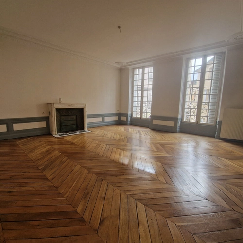 Image d'un appartement 2 pièces 55 m² à 620€ à nevers (58000)