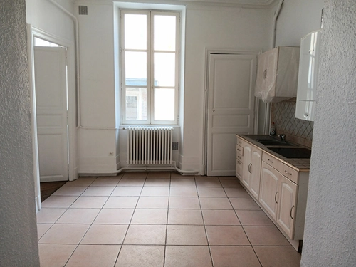 Image d'un appartement 4 pièces 104 m² à 680€ à nevers (58000)