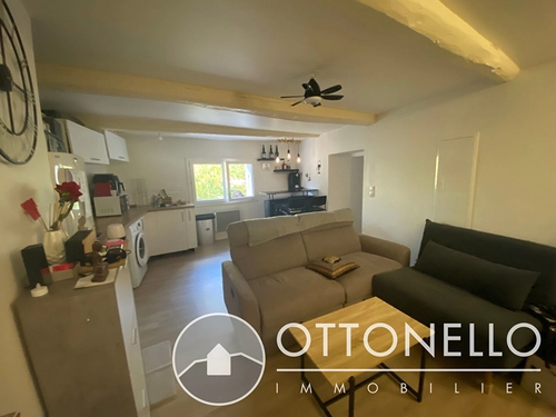 Image d'un appartement 2 pièces 37 m² à 615€ à roquebrune-sur-argens (83520)