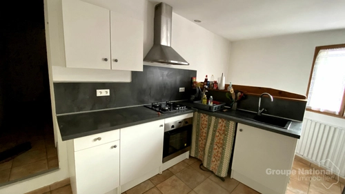 Image d'un maison meublée 3 pièces 73 m² à 657€ à ginasservis (83560)