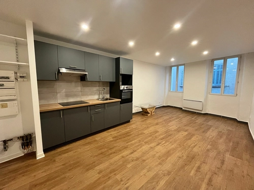Image d'un appartement 2 pièces 46 m² à 610.53€ à le luc (83340)