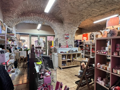 Image d'un maison 1 pièce 99 m² à 130000€ à barjac (09190)