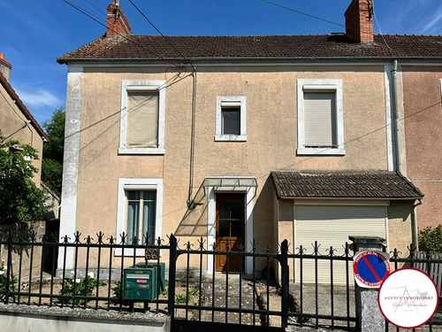 Image d'un maison 5 pièces 112 m² à 108000€ à saint-amand-montrond (18200)