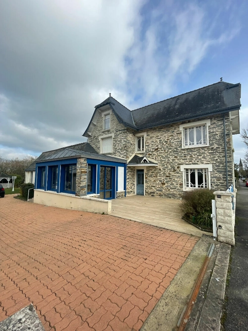 Image d'un maison 9 pièces 188 m² à 364000€ à saffré (44390)