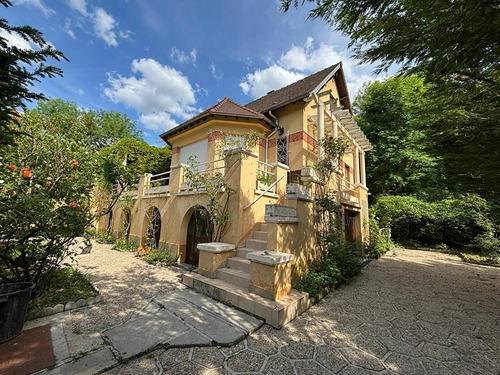 Image d'un maison 4 pièces 89 m² à 252000€ à condé-sainte-libiaire (77450)