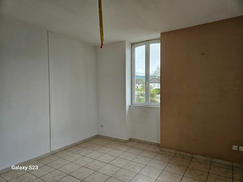 Image d'un appartement 2 pièces 48 m² à 72000€ à le pont-de-beauvoisin (38480)