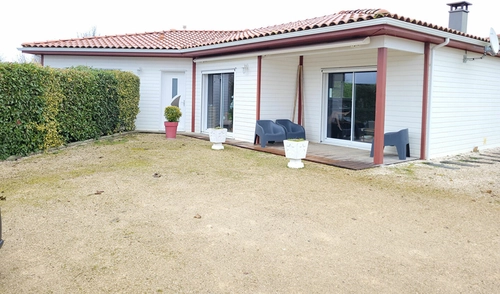 Image d'un maison 4 pièces 104 m² à 305000€ à puycelsi (81140)