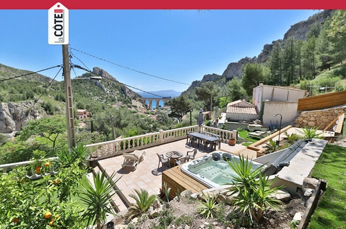 Image d'un maison 4 pièces 114 m² à 1125000€ à le rove (13740)