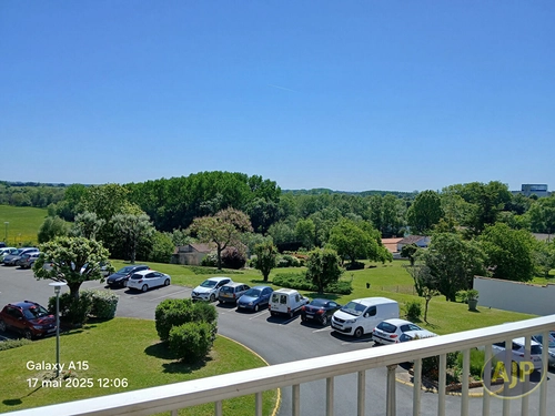 Image d'un appartement 2 pièces 54 m² à 720€ à saintes (17100)