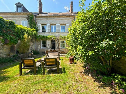 Image d'un maison 9 pièces 175 m² à 550000€ à magny-en-vexin (95420)