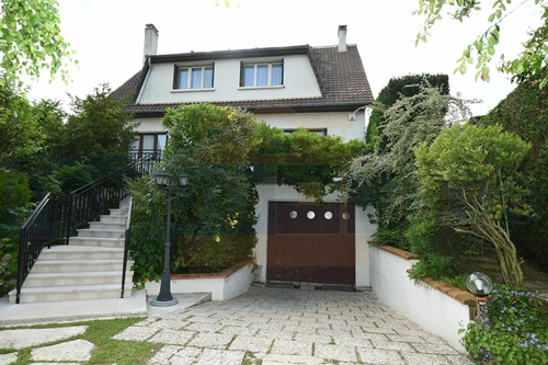 Image d'un maison 8 pièces 162 m² à 535500€ à fontenay-le-fleury (78330)