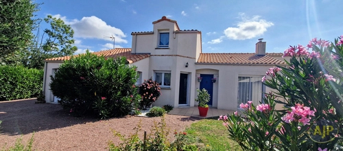 Image d'un maison 6 pièces 145 m² à 425452€ à gétigné (44190)