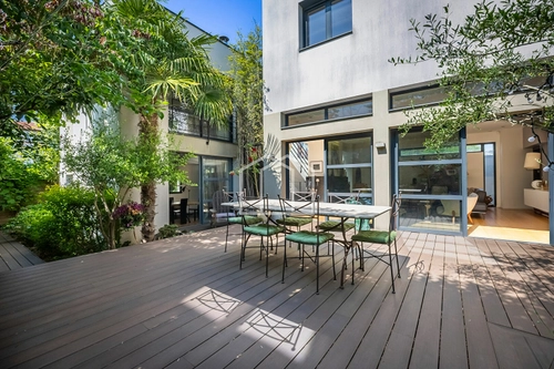 Image d'un maison 8 pièces 254 m² à 1980000€ à suresnes (92150)