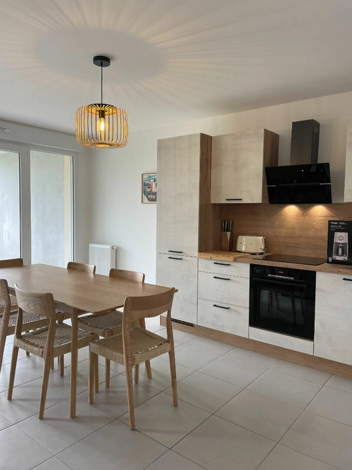Image d'un appartement meublé 4 pièces 83 m² à 995€ à lons (64140)