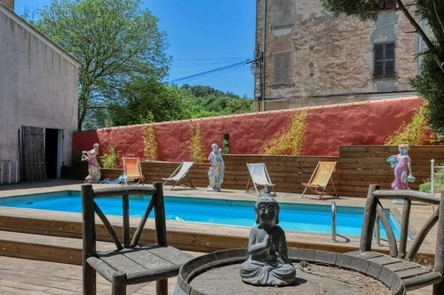 Image d'un maison 9 pièces 256 m² à 625000€ à méounes-lès-montrieux (83136)