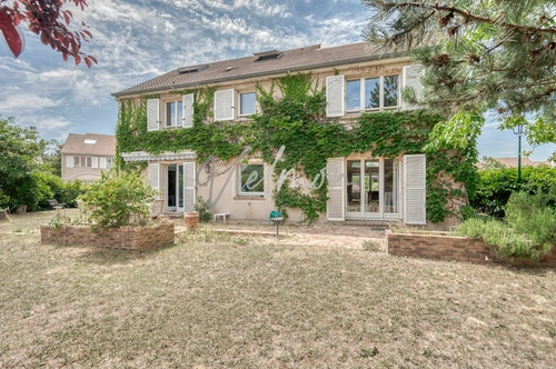 Image d'un maison 7 pièces 156 m² à 1100000€ à croissy-sur-seine (78290)