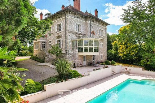 Image d'un maison 13 pièces 408 m² à 620000€ à caussade (82300)
